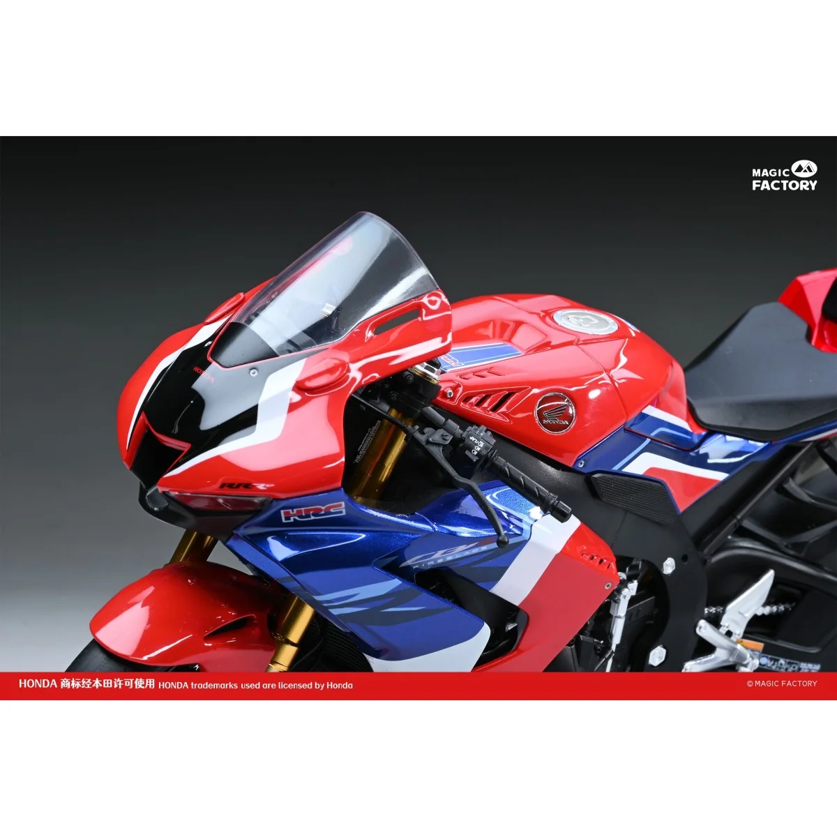 Moto Honda CBR1000RR-R FireBlade SP 1/9 Magic Factory MF-1402 - 2 Moto Honda CBR1000RR-R FireBlade SP 1/9 Magic Factory MF-1402 - 2