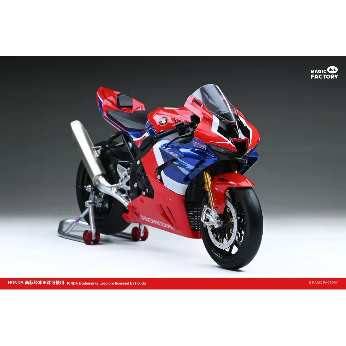Moto Honda CBR1000RR-R FireBlade SP 1/9 Magic Factory  MF-1402 - 4