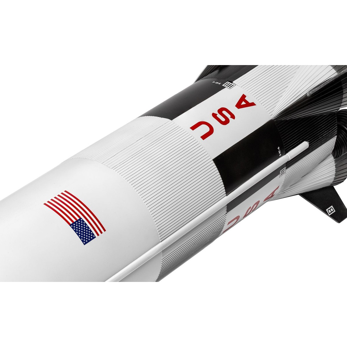 Airfix 1/144 Saturn V Airfix + Glue and Paints Airfix A50201 - 7 Airfix 1/144 Saturn V Airfix + Glue and Paints Airfix A50201 - 7
