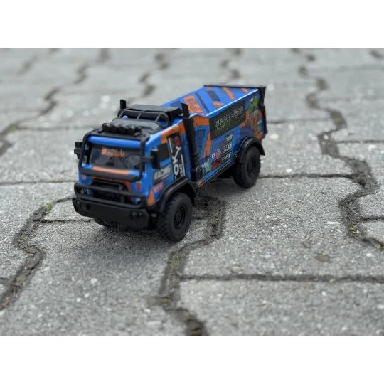 Mountain Truck Rally Van 1/18 RTR DF Models - DFM-3139 DFM-3139-Mountain Truck Rally Van 1/18 RTR DF Models - DFM-3139
