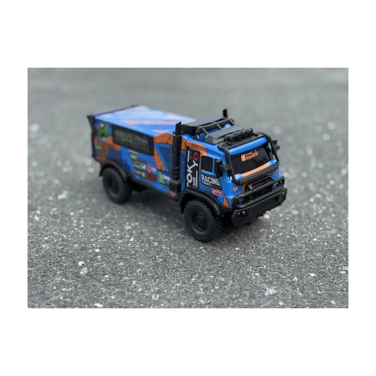 Mountain Truck Rally Van 1/18 RTR DF Models - DFM-3139 - DFM-3139 Mountain Truck Rally Van 1/18 RTR DF Models - DFM-3139 - DFM-3139