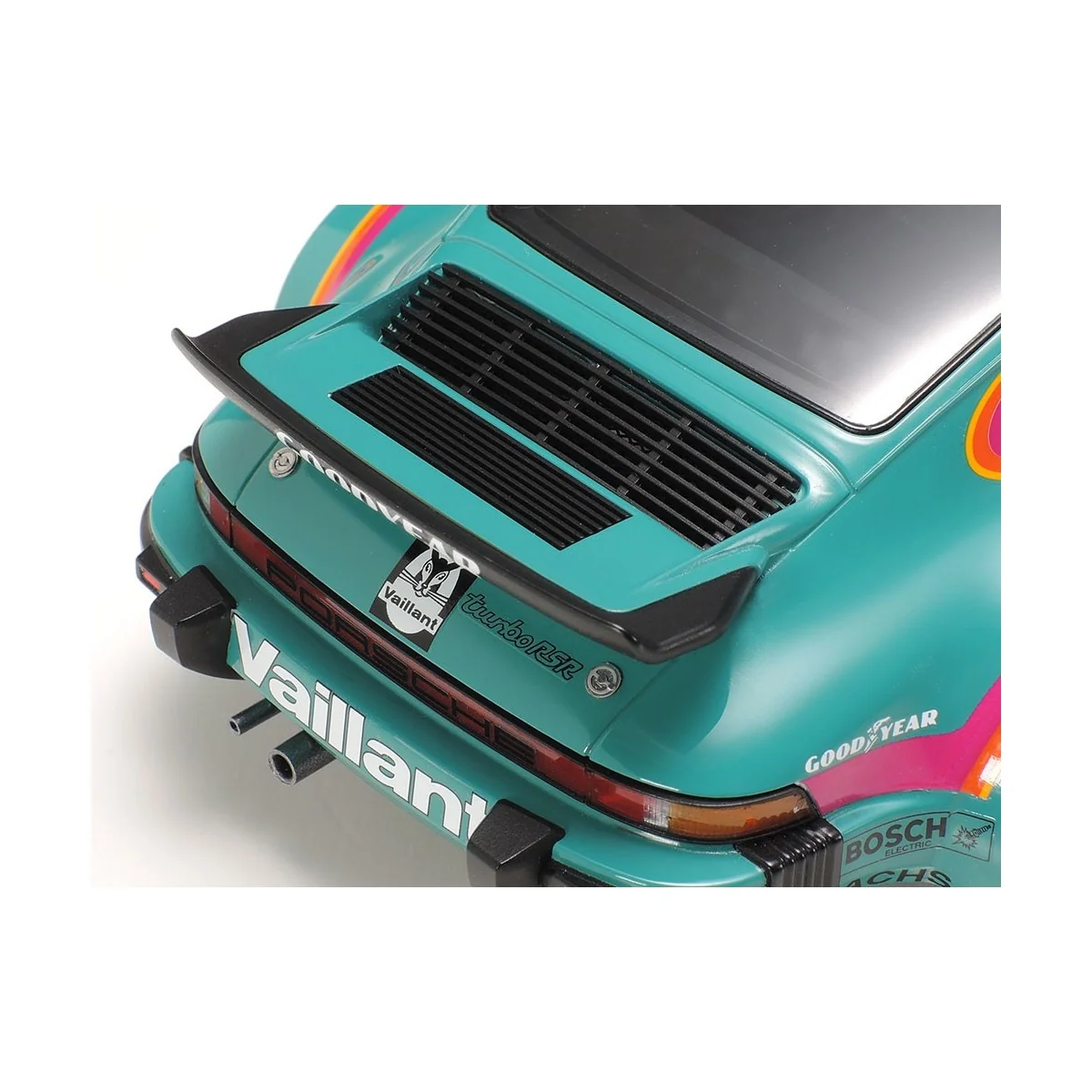 Tamiya Porsche 934 RSR Vaillant 1/24 - Ref. 24334 - 24334 Tamiya Porsche 934 RSR Vaillant 1/24 - Ref. 24334 - 24334