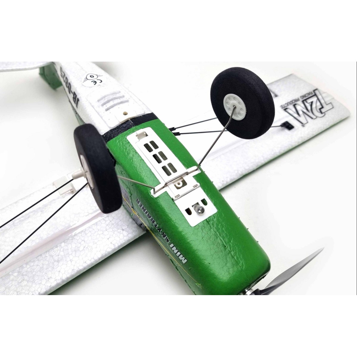Avion radiocommandé Mini Skytrainer brushless Fun2Fly T2M - T4531 Avion radiocommandé Mini Skytrainer brushless Fun2Fly T2M - T4531