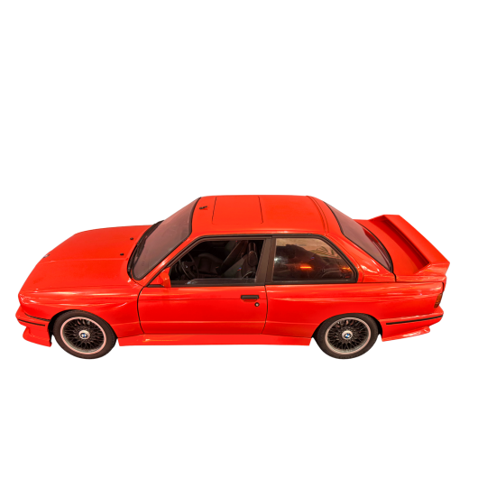 BMW M3 E30 1/8 scale model - IXO Collections - IXC.M3.FK IXC.M3.FK-BMW M3 E30 1/8 scale model - IXO Collections - IXC.M3.FK