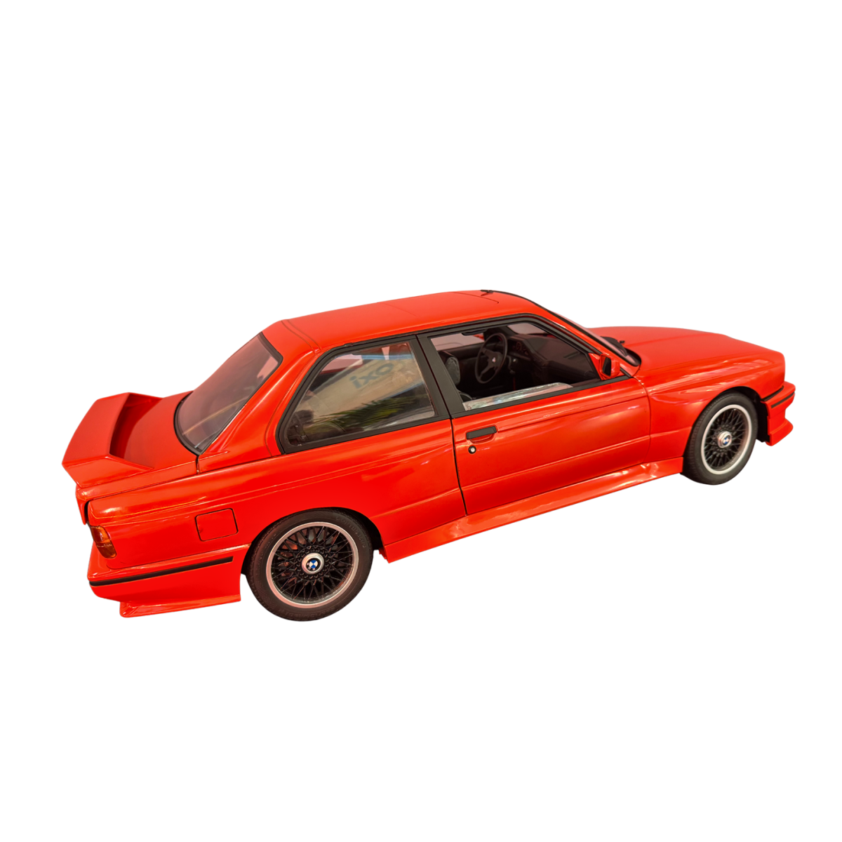 BMW M3 E30 1/8 scale model - IXO Collections - IXC.M3.FK BMW M3 E30 1/8 scale model - IXO Collections - IXC.M3.FK