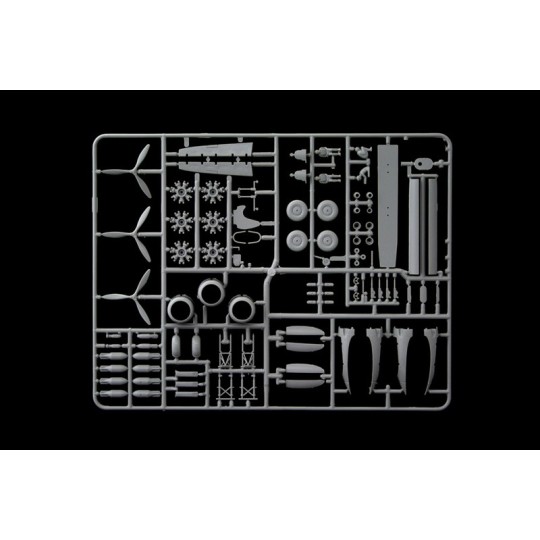 CANT Z.1007bis Alcione 1/72 scale model airplane by Italeri - I1479 I1479-CANT Z.1007bis Alcione 1/72 scale model airplane by Italeri - I1479