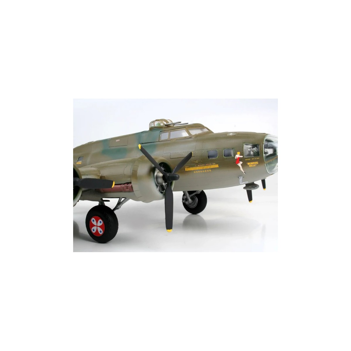 Revell B-17F Memphis Belle 1/48 scale model airplane - 04297