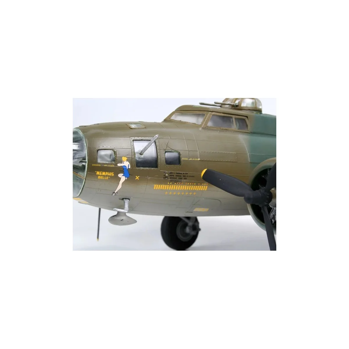 Revell 1/48 Memphis Belle B-17F Aircraft Model - 04297 - 04297 Revell 1/48 Memphis Belle B-17F Aircraft Model - 04297 - 04297