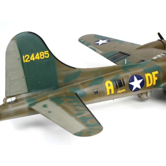 04297-Revell 1/48 Memphis Belle B-17F Aircraft Model