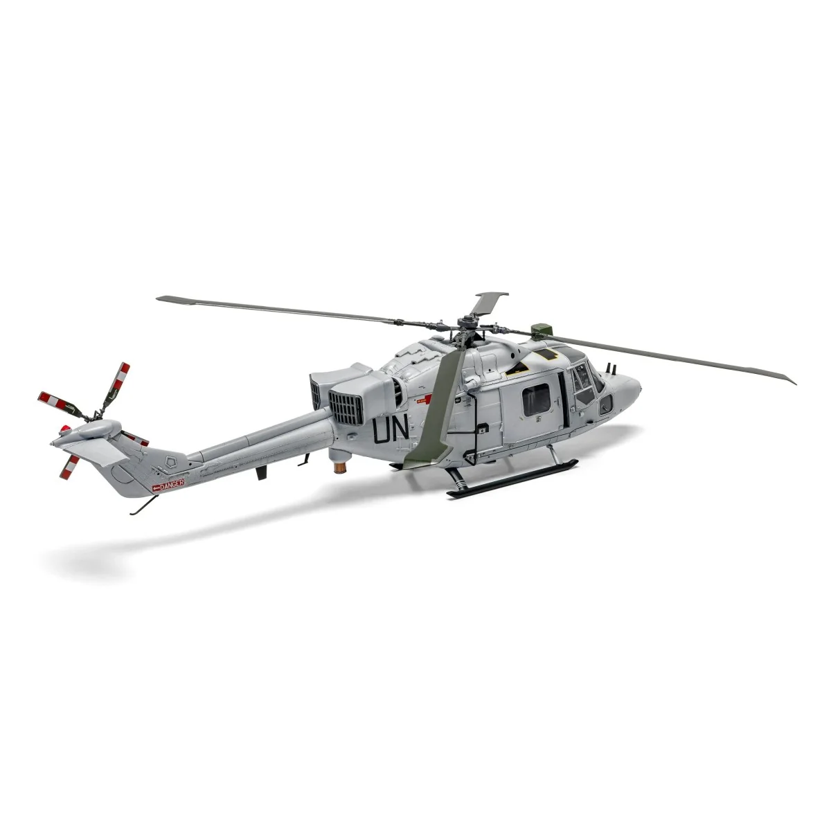 Airfix Westland Lynx AH-7 1/48 scale helicopter model - A09101A - A... Airfix Westland Lynx AH-7 1/48 scale helicopter model - A09101A - A...