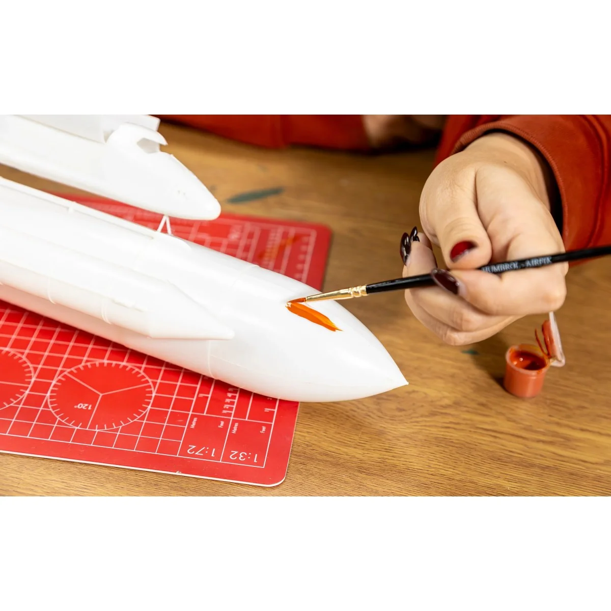 Airfix 1/144 Space Shuttle model kit + glue and paints - A50200 - A...