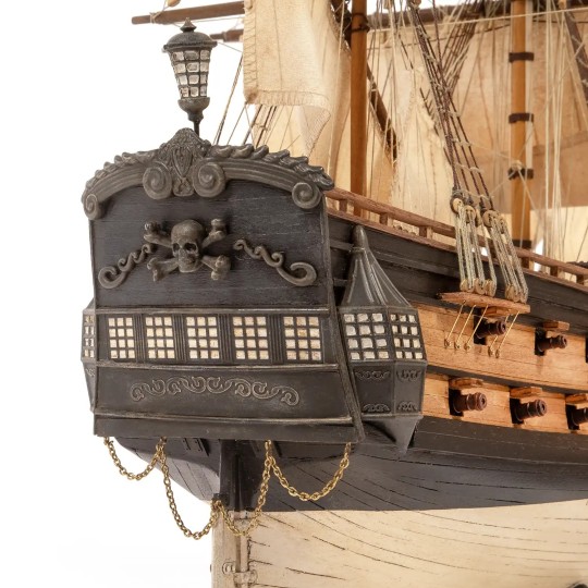 12015-Maquette bateau pirate Royal Fortune 1/65 kit construction bois OcCre - 12015
