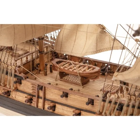 12015-Maquette bateau pirate Royal Fortune 1/65 kit construction bois OcCre - 12015