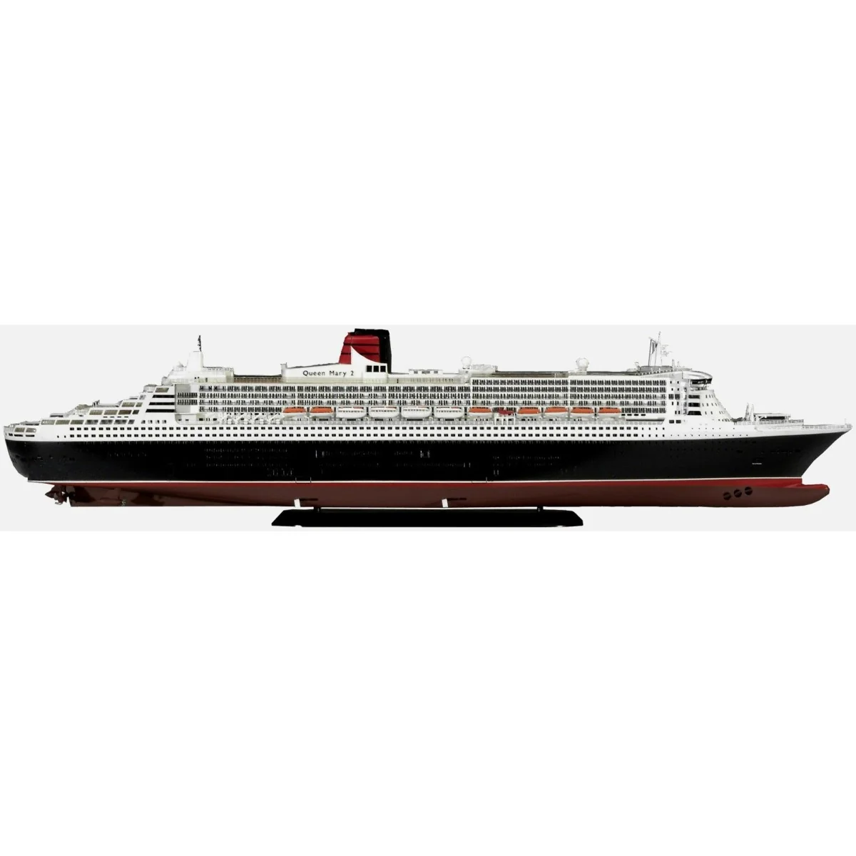 Queen Mary 2 ocean liner model - 1/400 scale Revell - 05223 - 05223