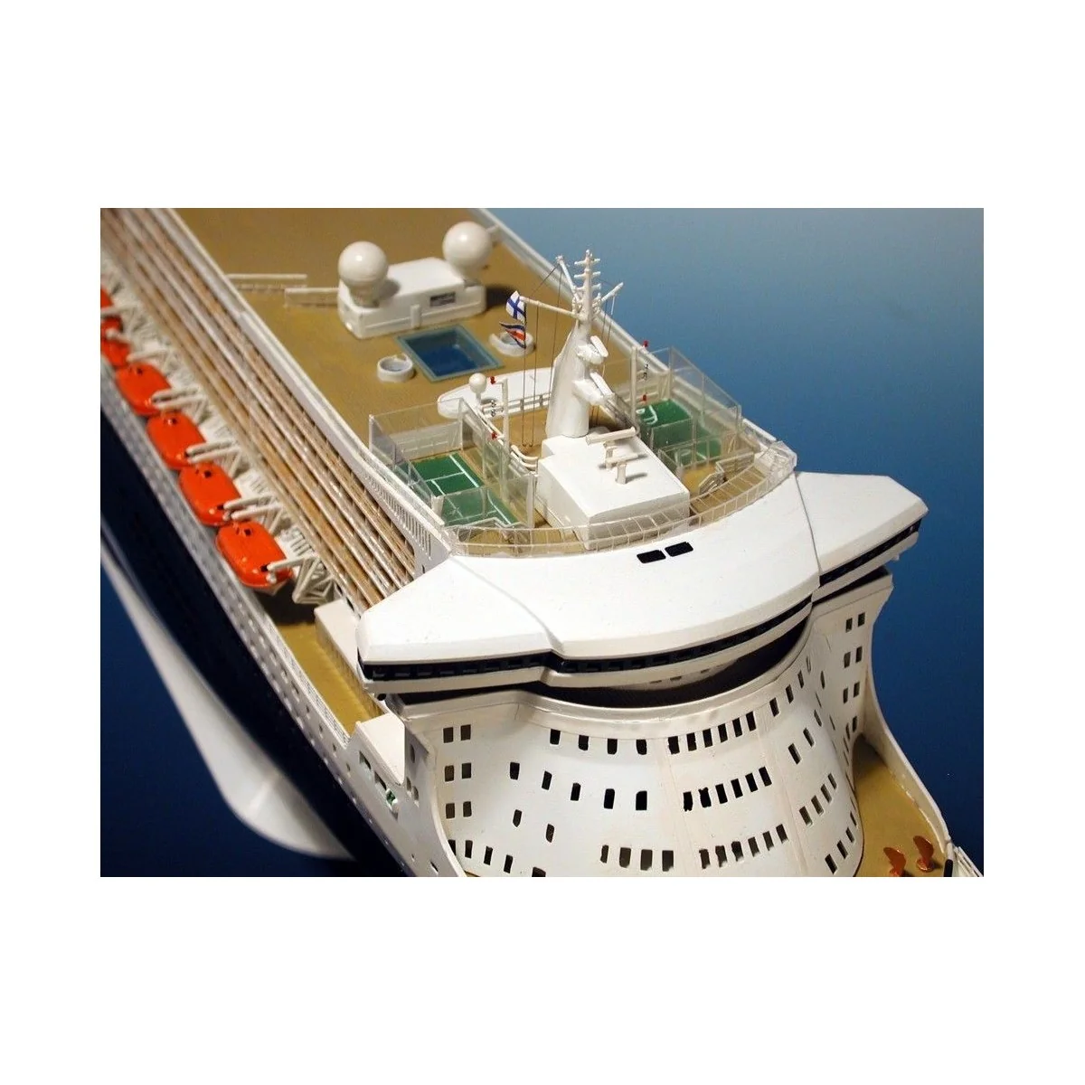 Maquette paquebot Queen Mary 2 - 1/400 Revell - 05223 - 05223