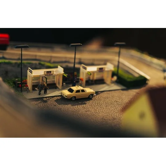 500504171-RC Car Mercedes-Benz 200/8 Taxi - Carson 500504171 - HO 1/87