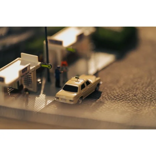 500504171-RC Car Mercedes-Benz 200/8 Taxi - Carson 500504171 - HO 1/87