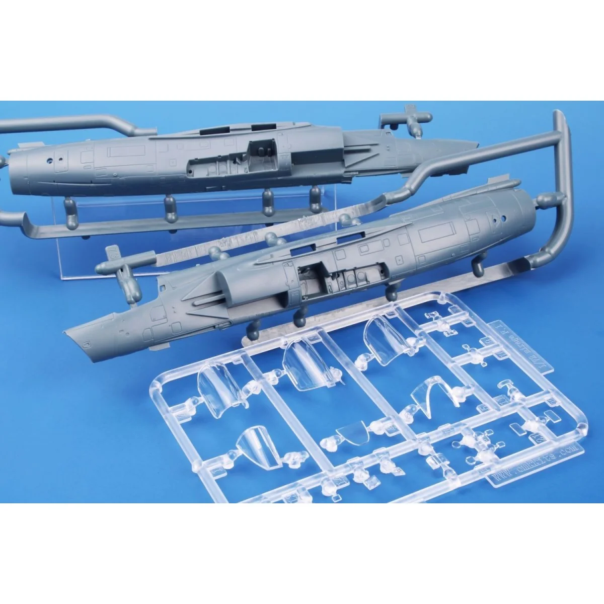 Maquette avion Mirage F.1CT Fighter-Bomber Version 1/72 Special Hob...