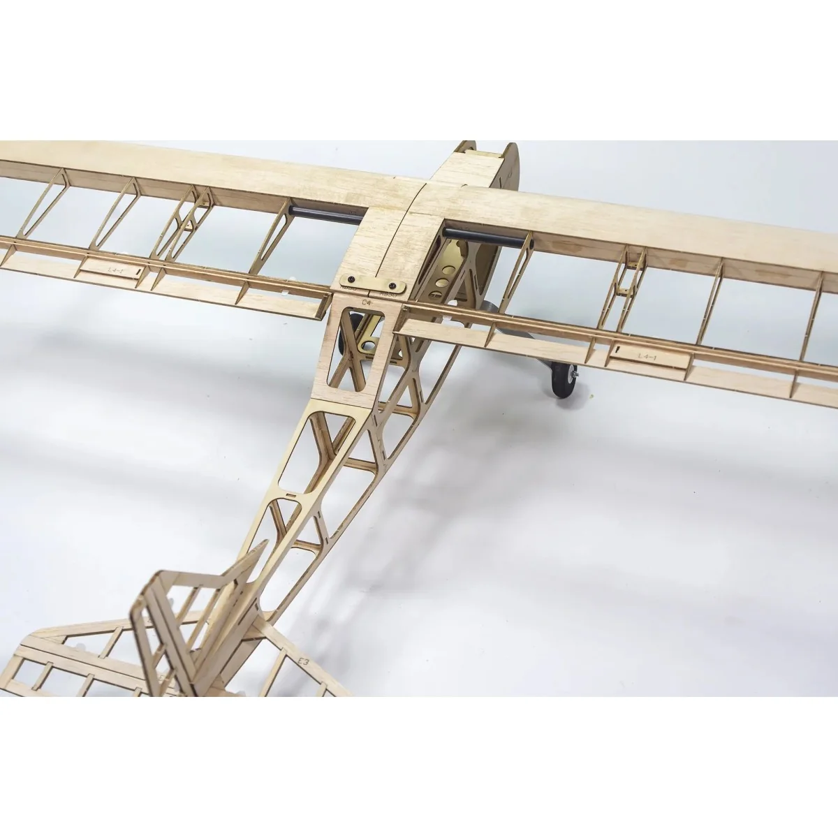Vogee-08 800mm T05 Balsa Kit DW Hobby - T0501 - T0501 Vogee-08 800mm T05 Balsa Kit DW Hobby - T0501 - T0501