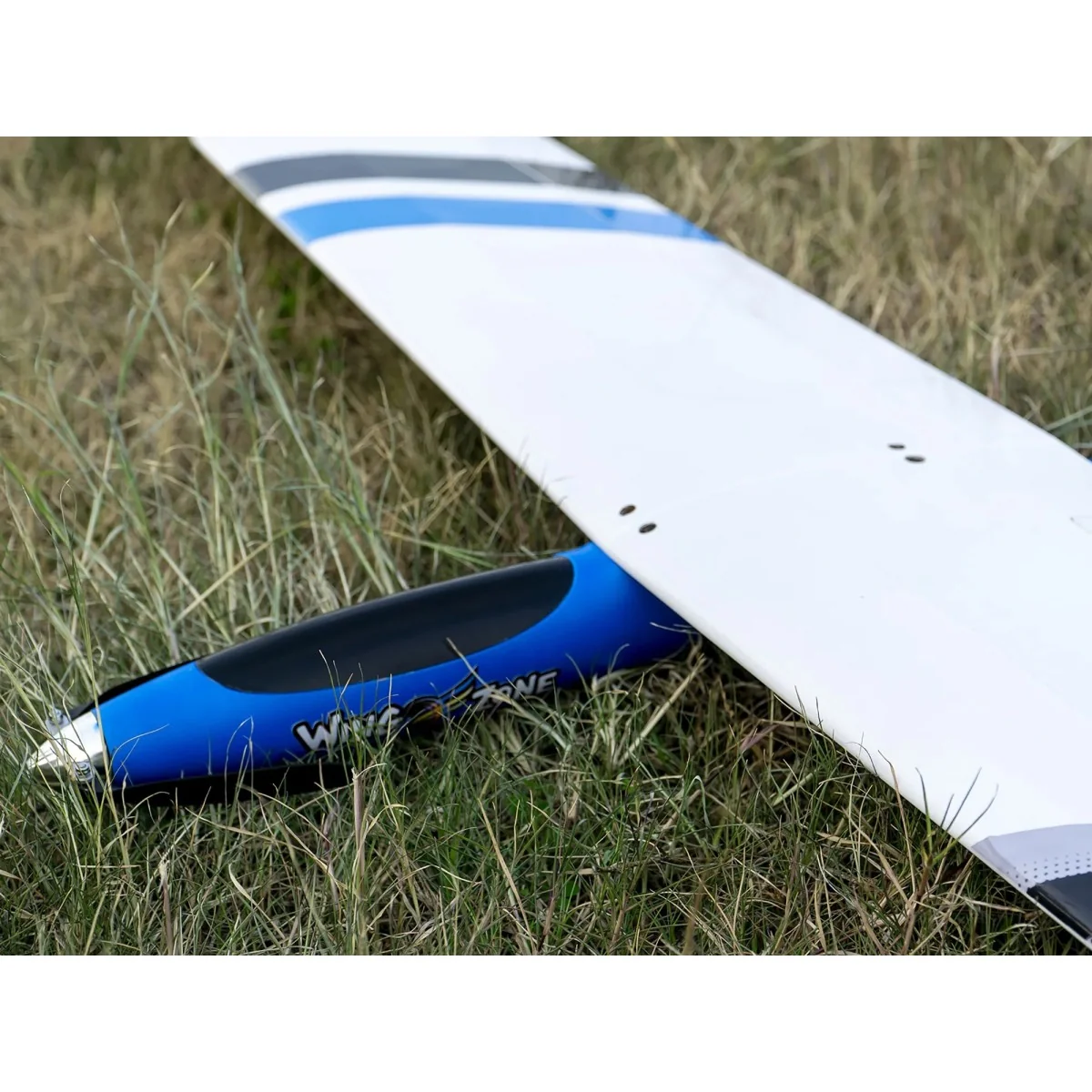 Planeur Aero Blade 2m kit balsa DW Hobby - FG0701 - FG0701