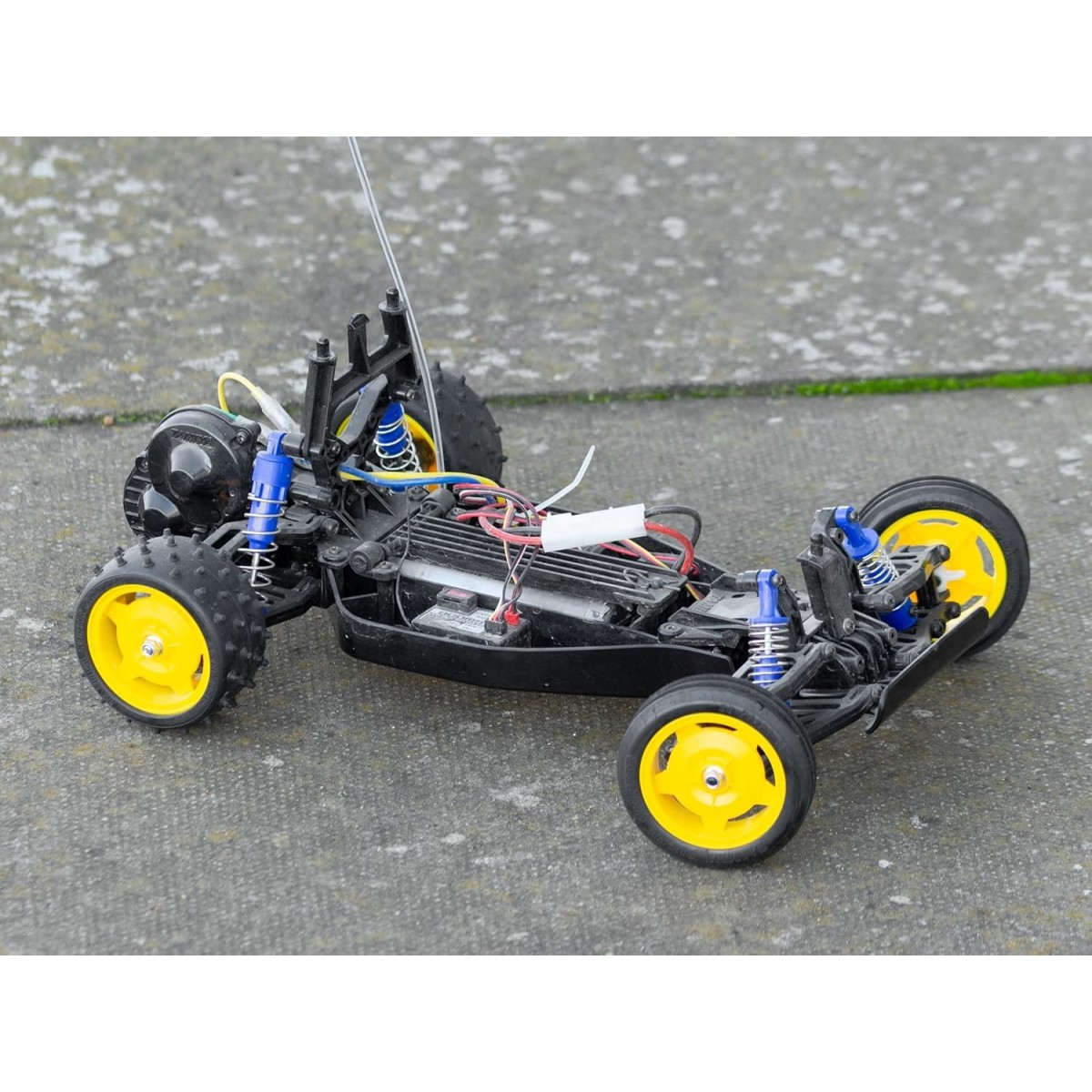 Buggy RC 1/10 Tamiya Holiday Buggy (2010) DT-02 kit 58470 - 58470 Buggy RC 1/10 Tamiya Holiday Buggy (2010) DT-02 kit 58470 - 58470