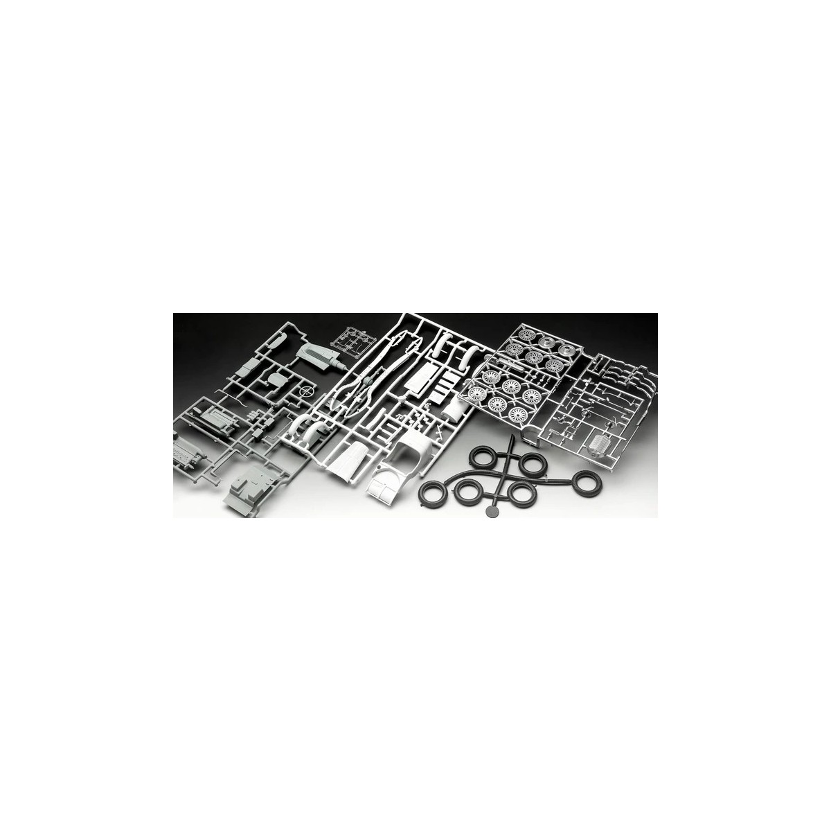 Mercedes-Benz SSKL 1/32 Revell - 07737 - 07737 Mercedes-Benz SSKL 1/32 Revell - 07737 - 07737