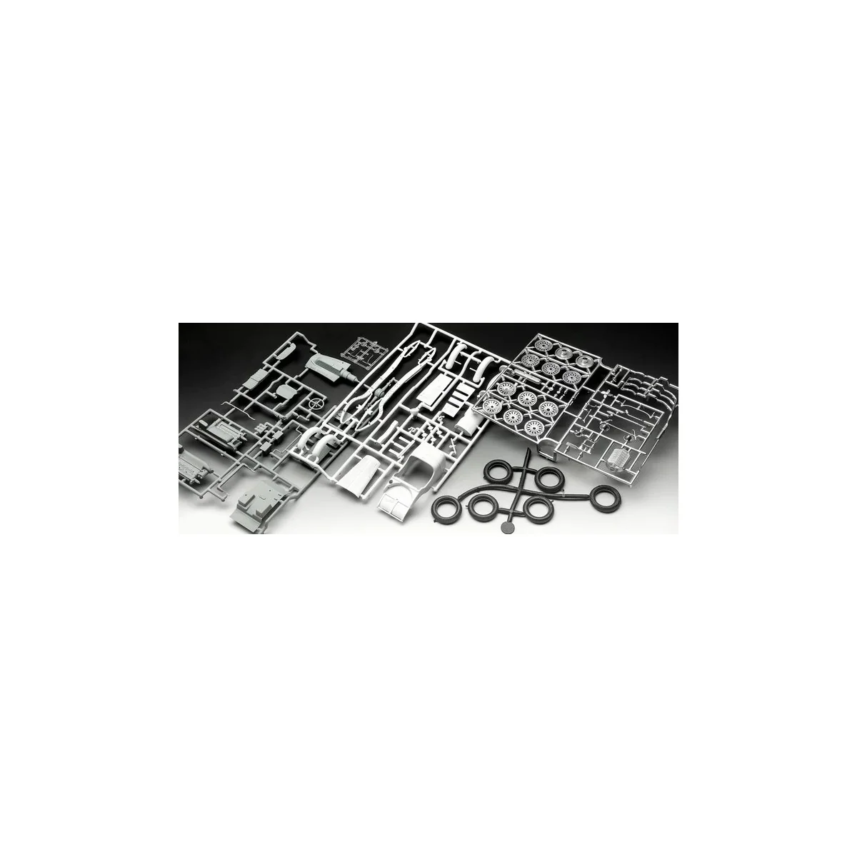 Mercedes-Benz SSKL 1/32 Revell - 07737 - 07737 Mercedes-Benz SSKL 1/32 Revell - 07737 - 07737