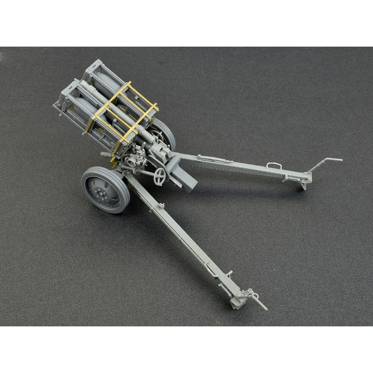 German rocket launcher with 28 cm WK Spr and 32 cm WK Flamm 1/35 Mi...