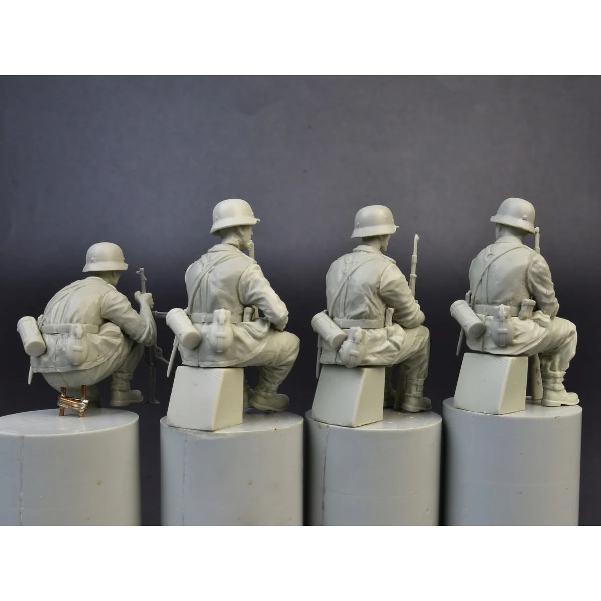 German Panzergrenadier figures (x4) 1/35 MiniArt - 35248 - 35248 German Panzergrenadier figures (x4) 1/35 MiniArt - 35248 - 35248