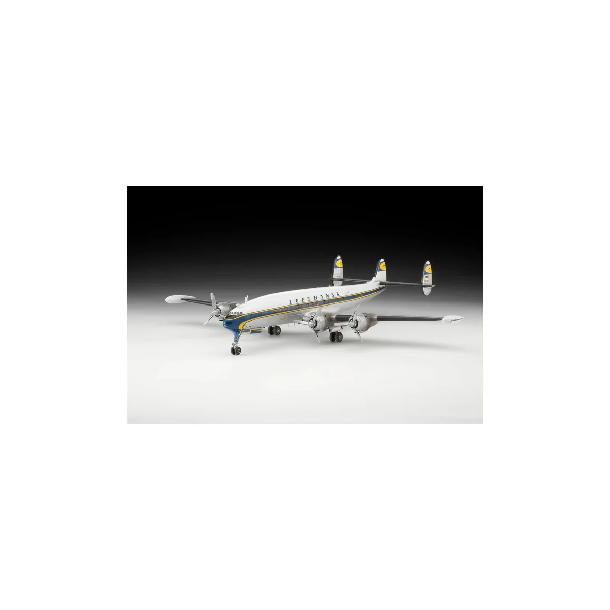 1/144 scale Lockheed L.1049G Super Constellation Lufthansa model airplane... 1/144 scale Lockheed L.1049G Super Constellation Lufthansa model airplane...