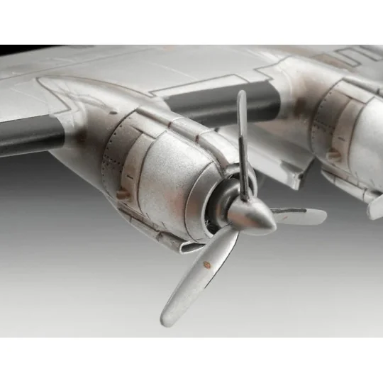 Maquette avion Lockheed L.1049G Super Constellation Lufthansa 1/144... 63745-Maquette avion Lockheed L.1049G Super Constellation Lufthansa 1/144 + peintures Revell - 63745
