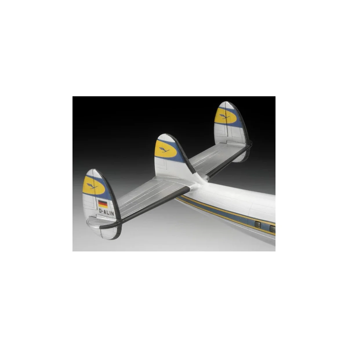 1/144 scale Lockheed L.1049G Super Constellation Lufthansa model airplane... 1/144 scale Lockheed L.1049G Super Constellation Lufthansa model airplane...