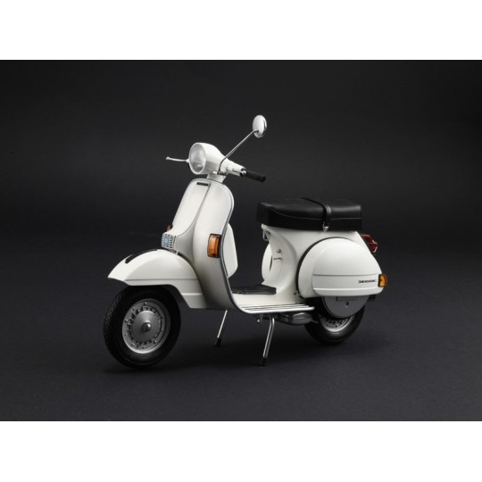 I4645-Maquette moto Italeri Vespa PX 125/150 1978 1/9 - 4645