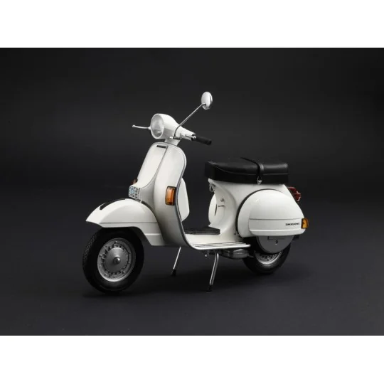 Maquette moto Italeri Vespa PX 125/150 1978 1/9 - 4645 - I4645 I4645-Maquette moto Italeri Vespa PX 125/150 1978 1/9 - 4645