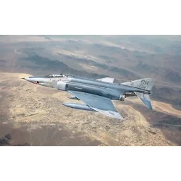 RF-4 C/E Phantom II 1/72 scale model airplane by Italeri - 1477 - I1477