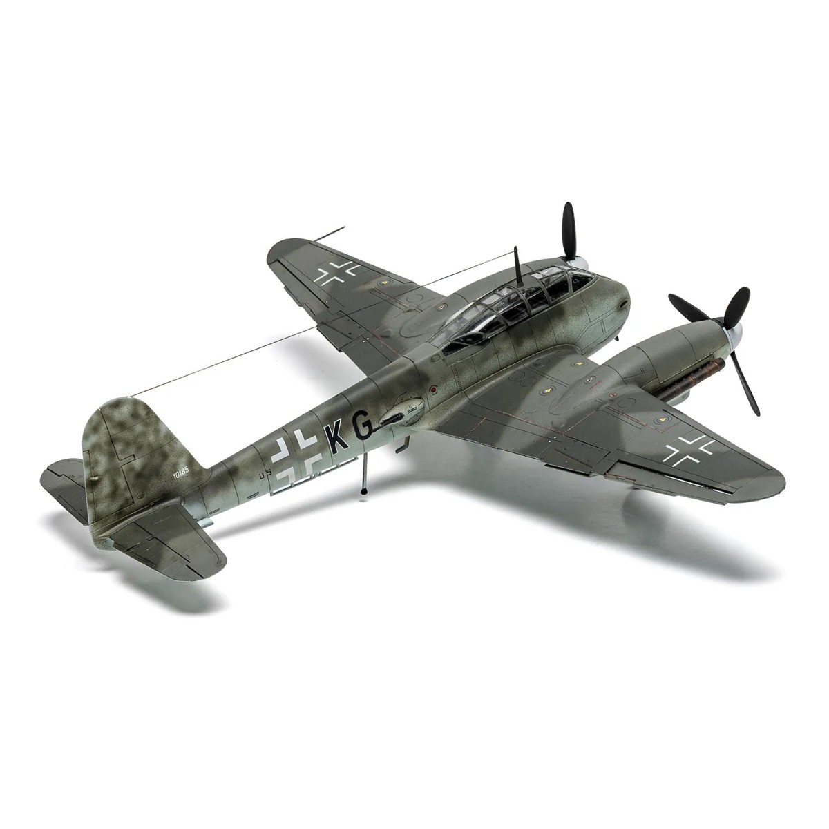 Messerschmitt Me 410A-1 1/72 scale model airplane - Airfix A04069 - A04069 Messerschmitt Me 410A-1 1/72 scale model airplane - Airfix A04069 - A04069