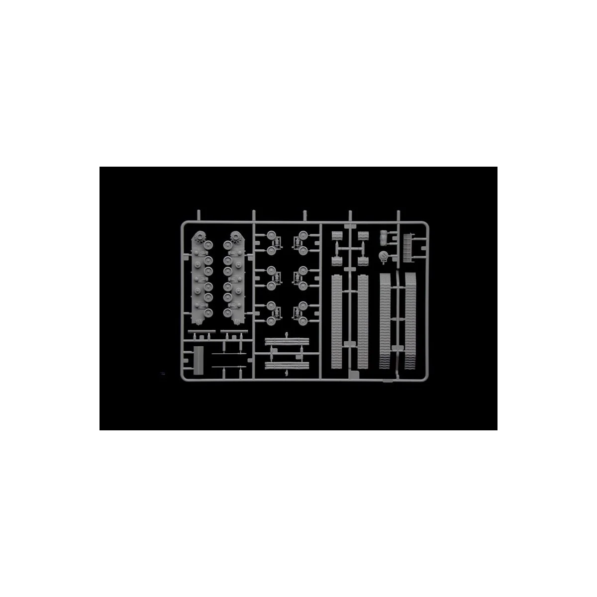 Sherman M4A3E8 Fury 1/56 tank kit + Italeri 7500 glue and paints... Sherman M4A3E8 Fury 1/56 tank kit + Italeri 7500 glue and paints...