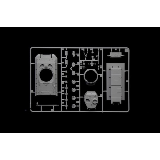 I75001-Kit char Sherman M4A3E8 Fury 1/56 + colle et peintures Italeri 75001