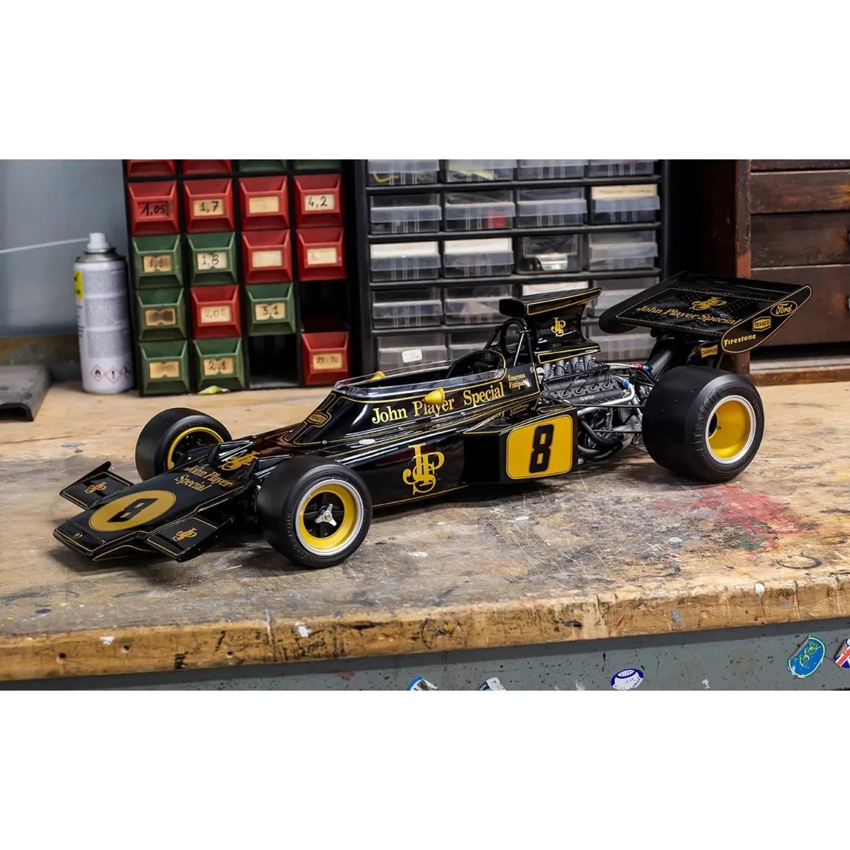 Pocher HK114 Lotus 72D - 1972 British GP - Emerson Fittipaldi 1/8 -... Pocher HK114 Lotus 72D - 1972 British GP - Emerson Fittipaldi 1/8 -...