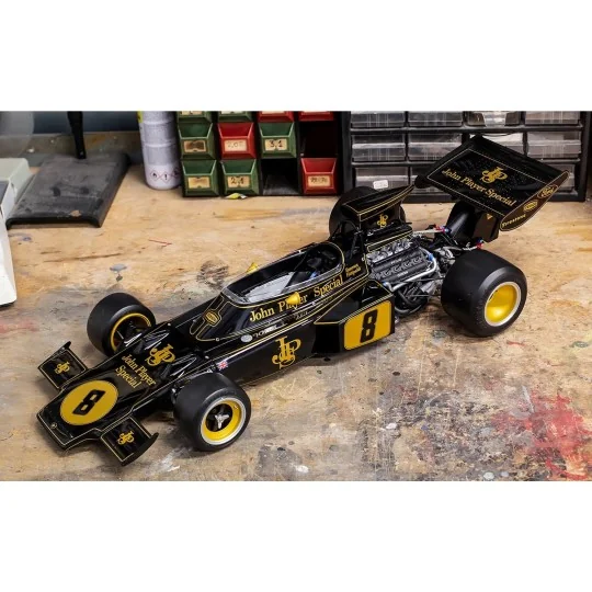 HK114-Pocher HK114 Lotus 72D - 1972 British GP - Emerson Fittipaldi 1/8