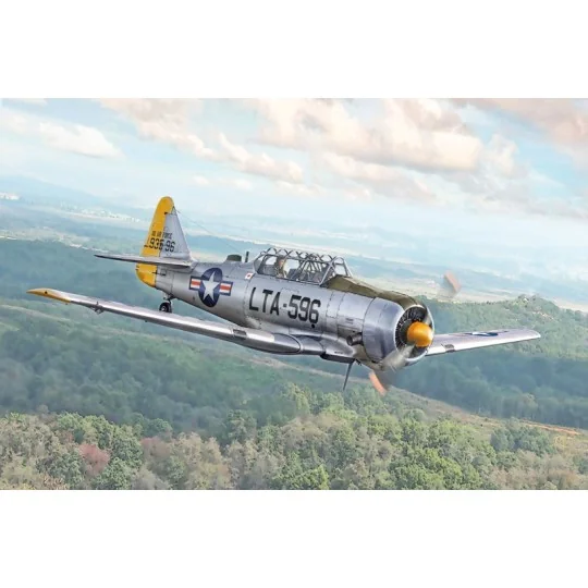 T-6G Texan 1/48 aircraft model - Italeri 92652 - I92652 I92652-T-6G Texan 1/48 aircraft model - Italeri 92652