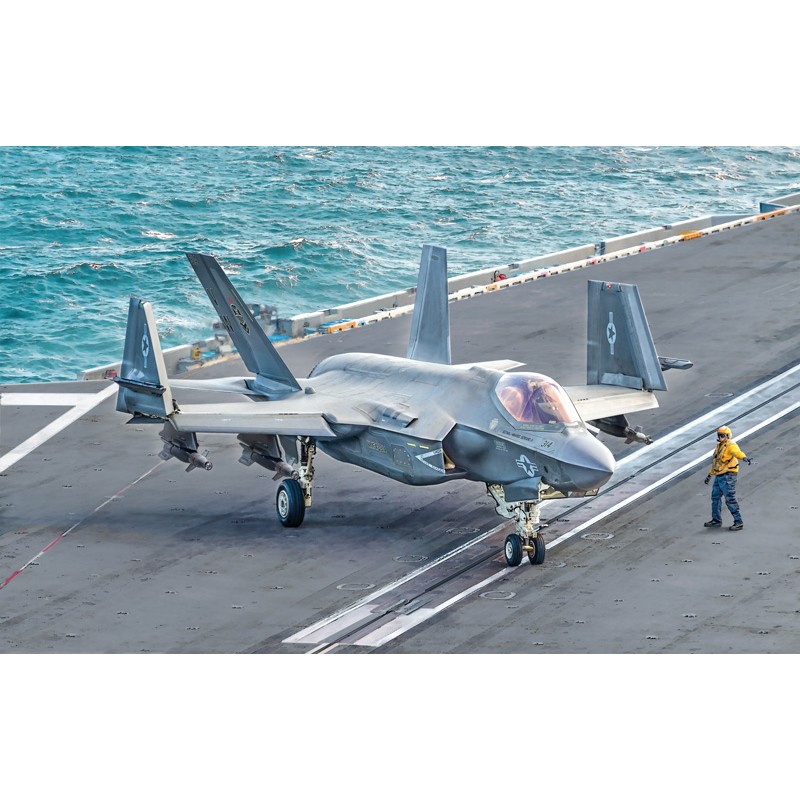 F-35C Lightning II 1/72 Italeri aircraft Italeri I1469 - 1