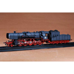 Kriegslokomotive BR52 locomotive with 1/35 Trumpeter tender Trumpeter TR00210 - 7