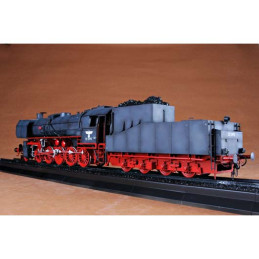 Kriegslokomotive BR52 locomotive with 1/35 Trumpeter tender Trumpeter TR00210 - 8