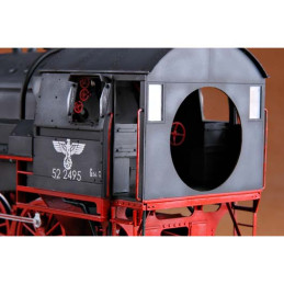 Kriegslokomotive BR52 locomotive with 1/35 Trumpeter tender Trumpeter TR00210 - 14